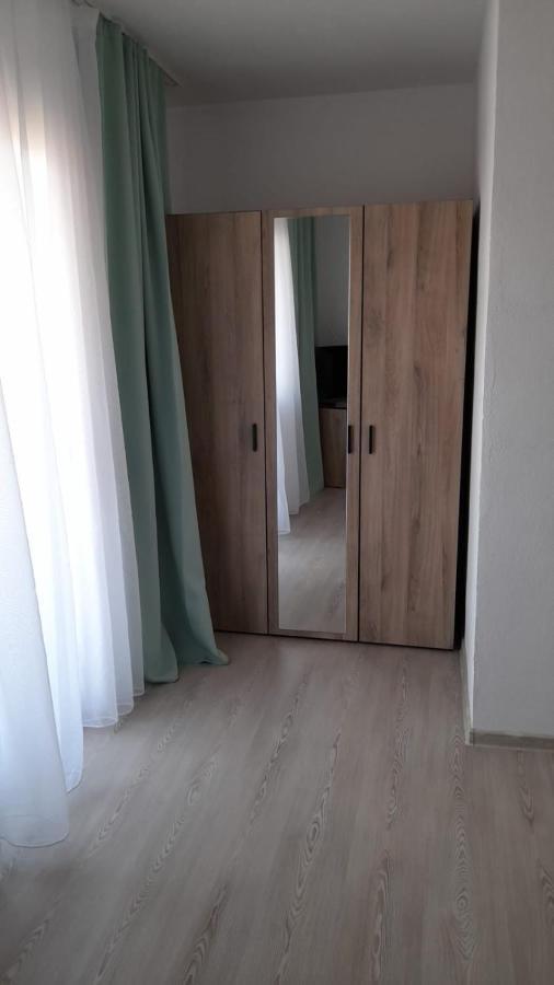 Casa Elena Eselnita Hotel Kültér fotó