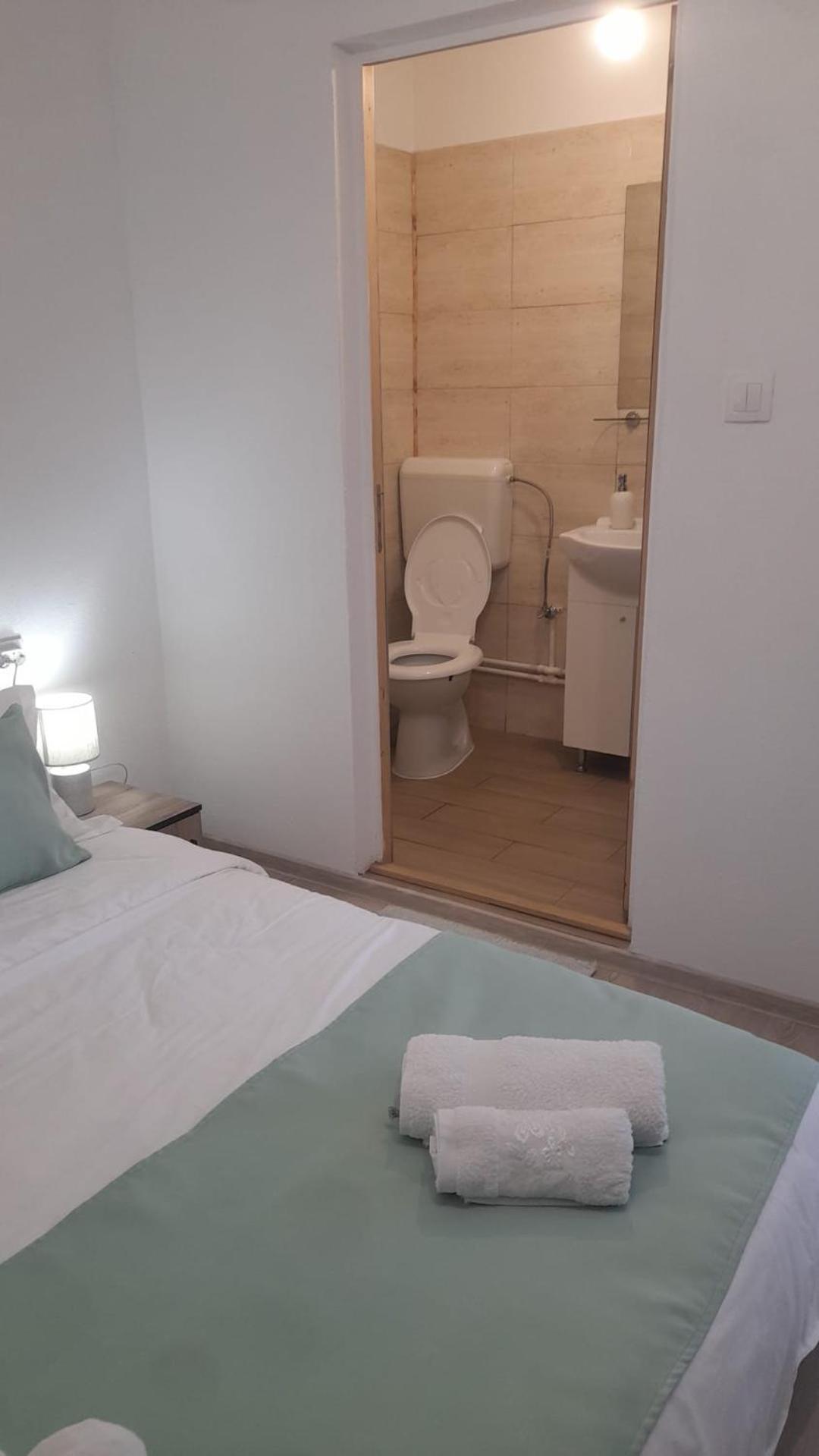 Casa Elena Eselnita Hotel Kültér fotó